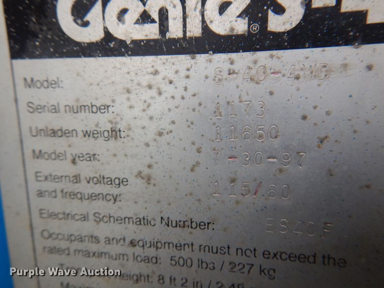 image for item DK0953 1997 Genie S-40  boom lift