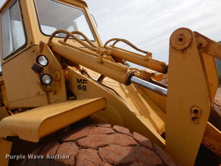 image for item DK0967 1976 Massey Ferguson MF66  wheel loader