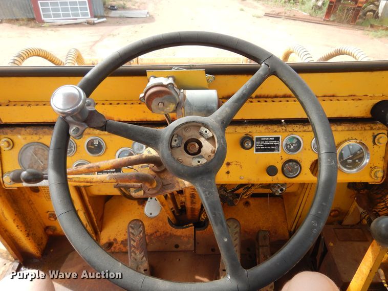 image for item DK0967 1976 Massey Ferguson MF66  wheel loader