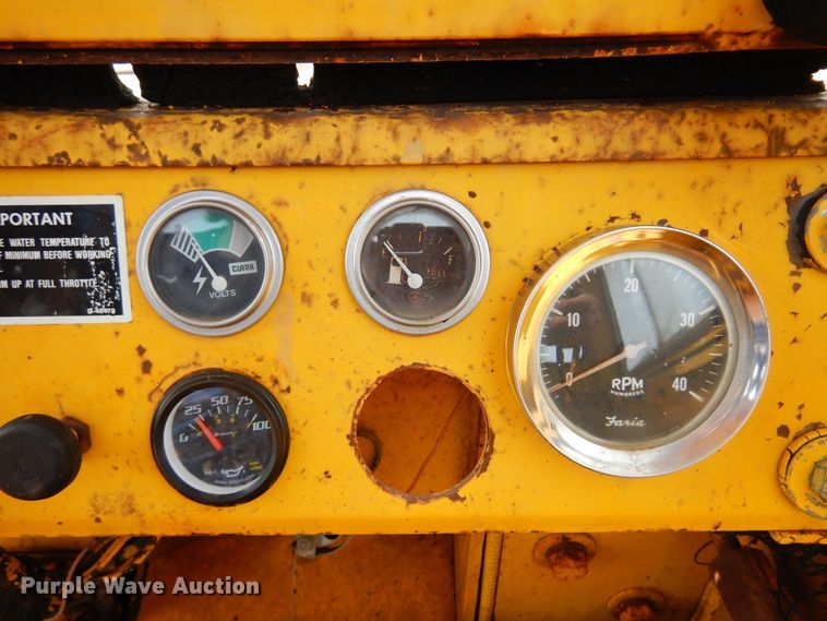 image for item DK0967 1976 Massey Ferguson MF66  wheel loader