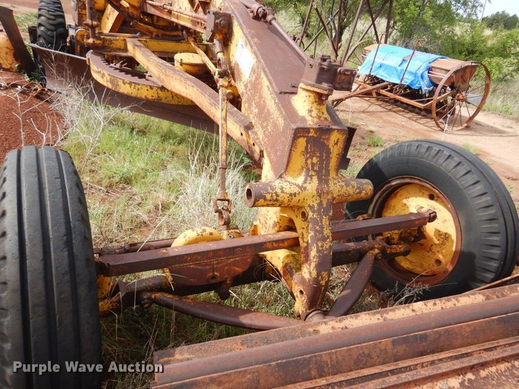 image for item DK0968 1938 Caterpillar  rigid frame motor grader