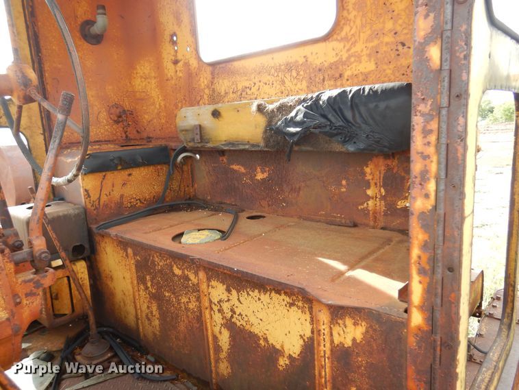 image for item DK0968 1938 Caterpillar  rigid frame motor grader