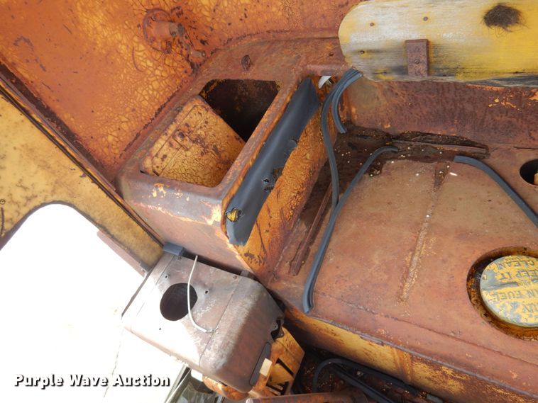 image for item DK0968 1938 Caterpillar  rigid frame motor grader