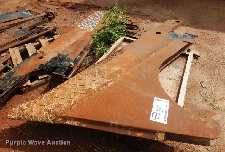 image for item DK0969 (4) cable plow blades