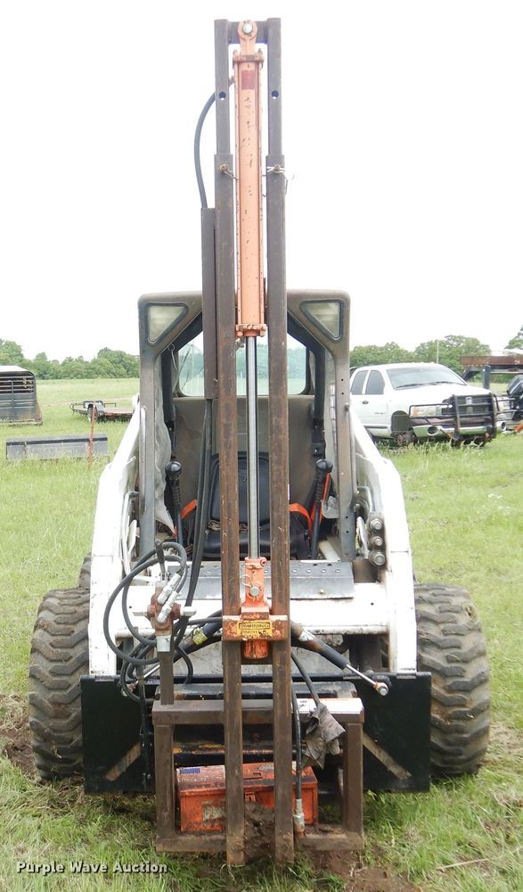 image for item DK0975 Skid steer T-post driver