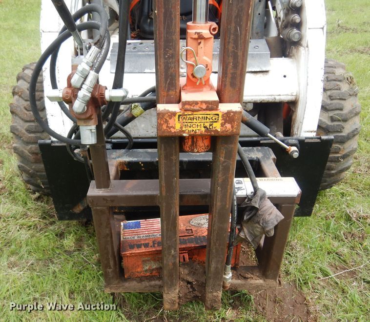 image for item DK0975 Skid steer T-post driver