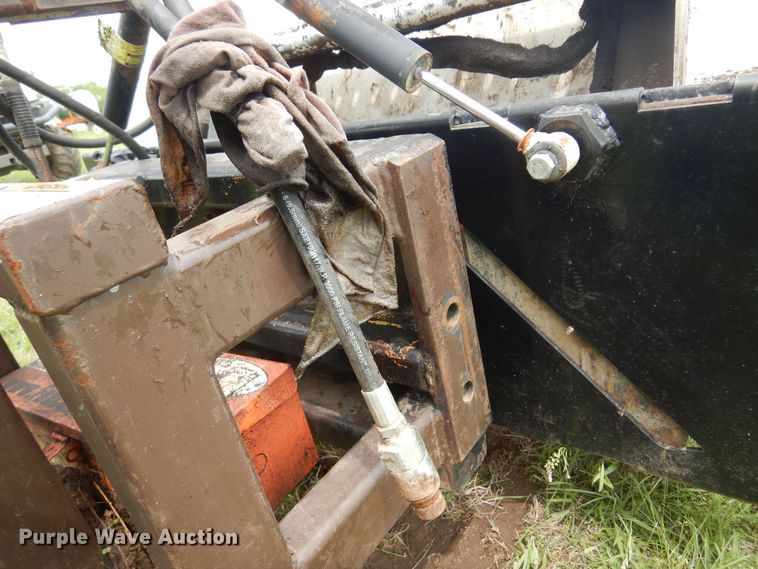 image for item DK0975 Skid steer T-post driver