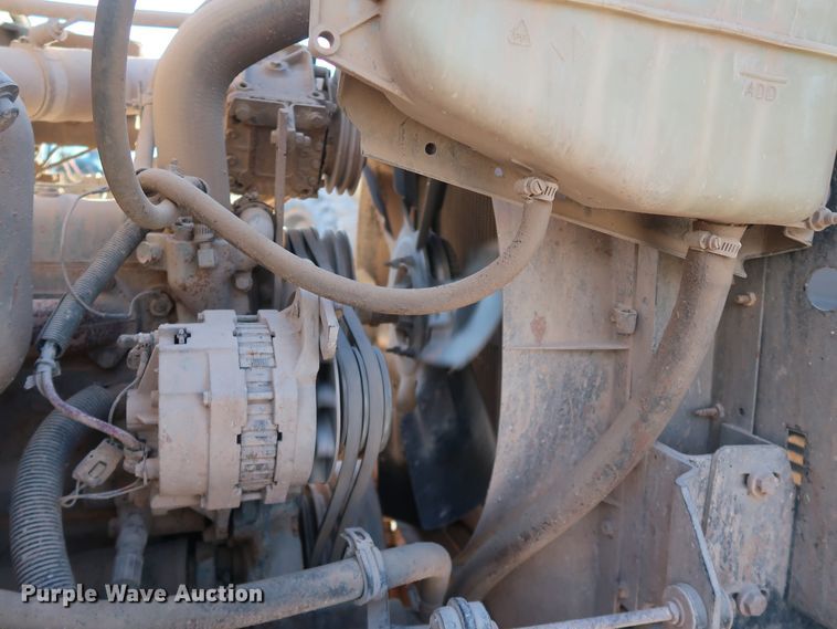 image for item DK3639 1994 International 4700  fuel truck