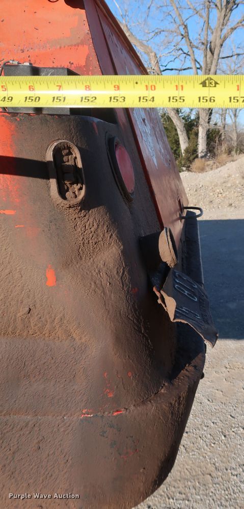 image for item DK3639 1994 International 4700  fuel truck