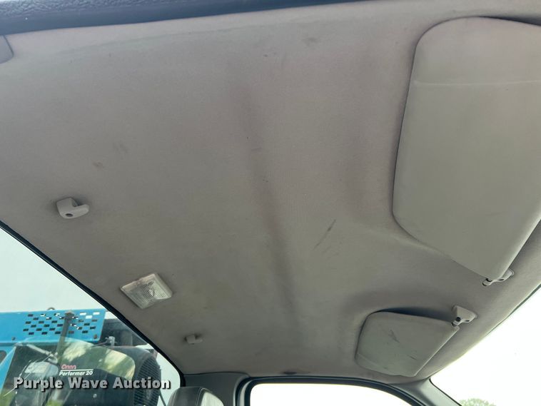 image for item DL4267 2000 Ford F650 Super Duty XL  utility / service truck