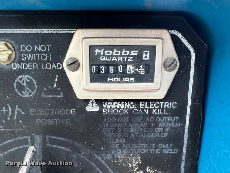 image for item DL4267 2000 Ford F650 Super Duty XL  utility / service truck