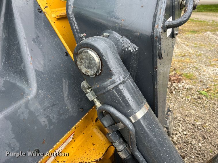 image for item DL4281 2017 John Deere 333G tracked skid steer loader
