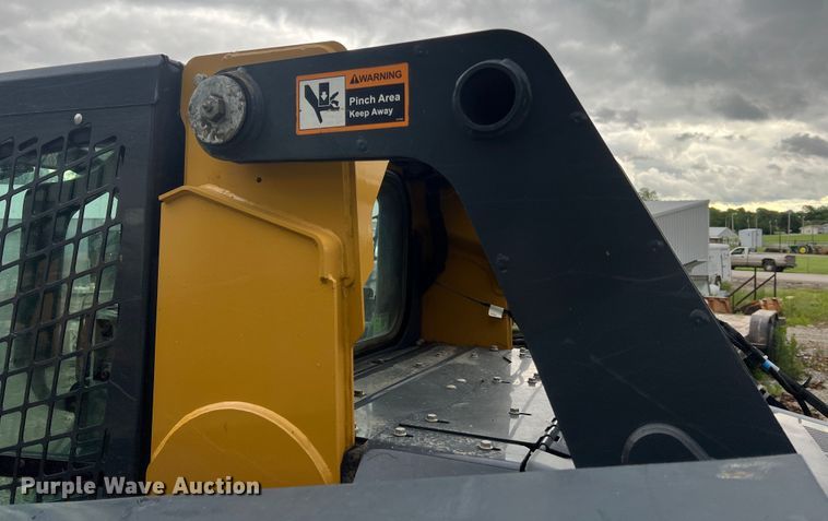 image for item DL4281 2017 John Deere 333G tracked skid steer loader