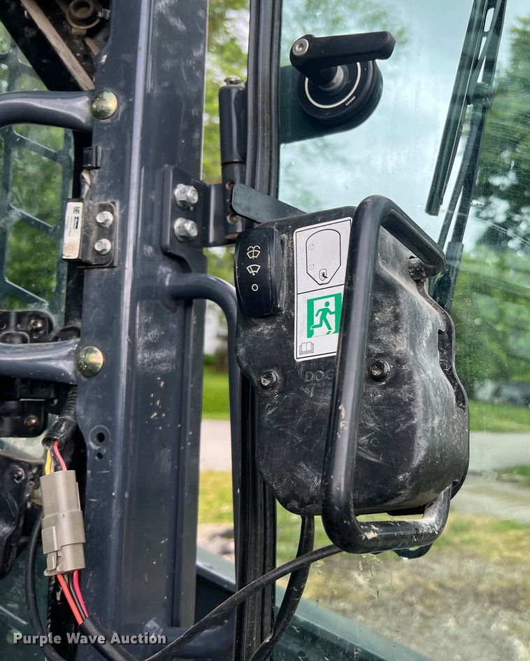 image for item DL4281 2017 John Deere 333G tracked skid steer loader