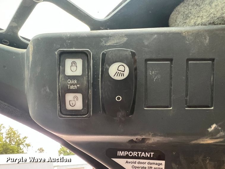 image for item DL4281 2017 John Deere 333G tracked skid steer loader