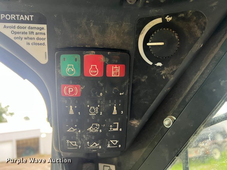 image for item DL4281 2017 John Deere 333G tracked skid steer loader