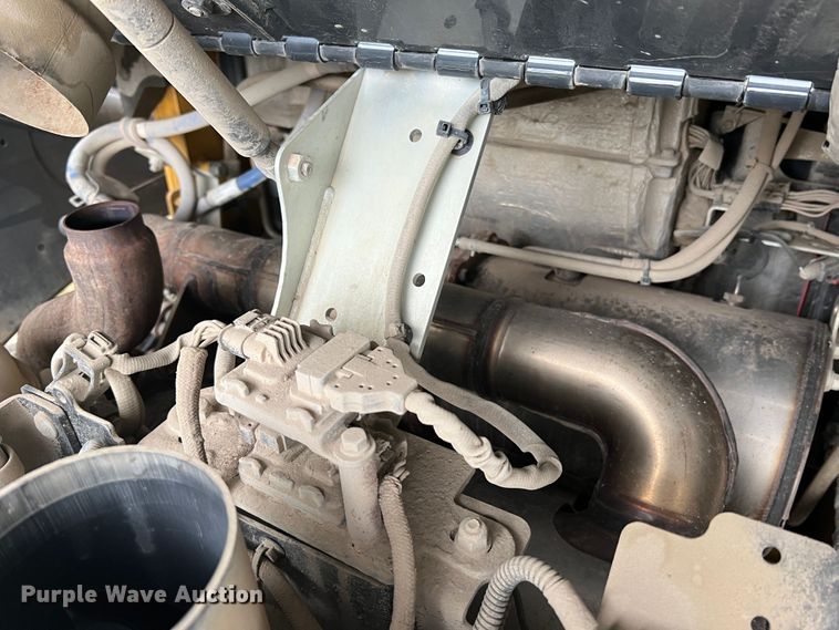 image for item DL4281 2017 John Deere 333G tracked skid steer loader