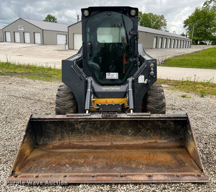 image for item DL4282 2019 John Deere 324G  skid steer loader