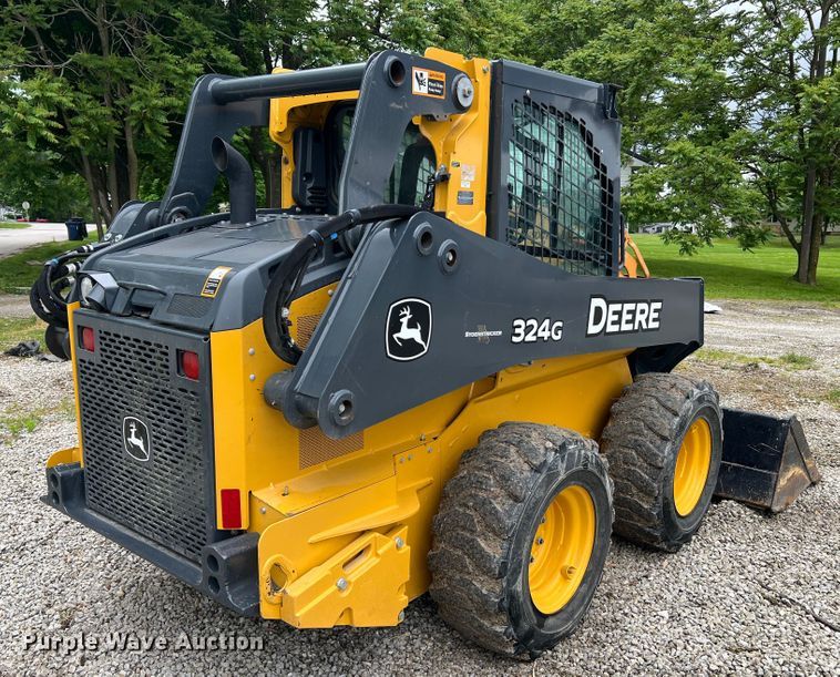 image for item DL4282 2019 John Deere 324G  skid steer loader