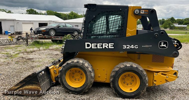 image for item DL4282 2019 John Deere 324G  skid steer loader