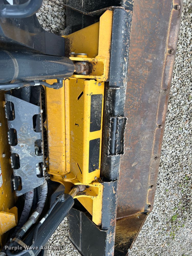image for item DL4282 2019 John Deere 324G  skid steer loader