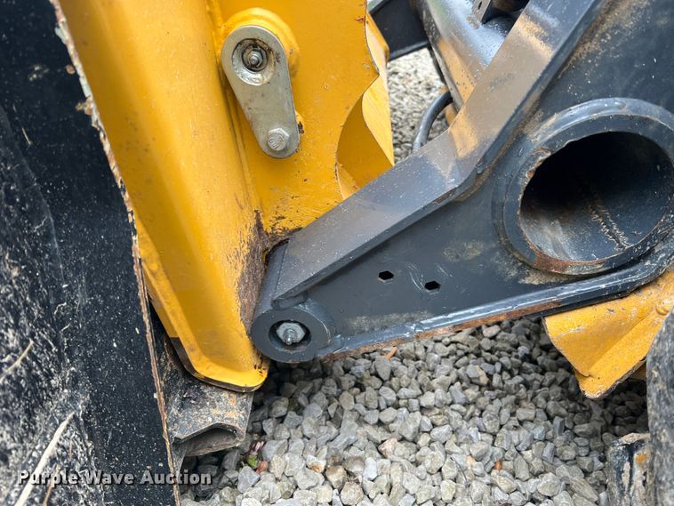 image for item DL4282 2019 John Deere 324G  skid steer loader