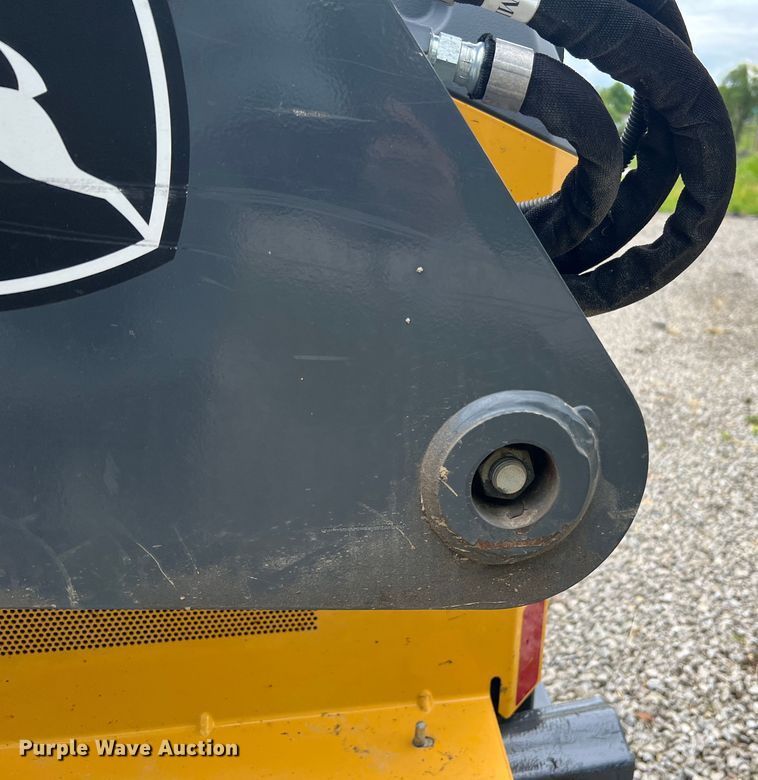 image for item DL4282 2019 John Deere 324G  skid steer loader