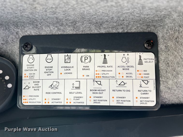 image for item DL4282 2019 John Deere 324G  skid steer loader