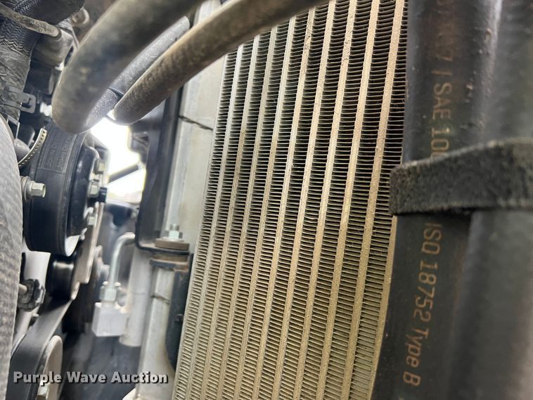 image for item DL4282 2019 John Deere 324G  skid steer loader