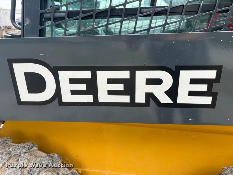 image for item DL4282 2019 John Deere 324G  skid steer loader