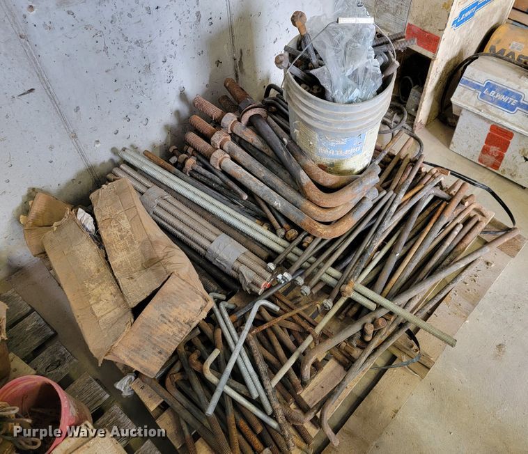 image for item DL4299 (4) pallets of concrete ties