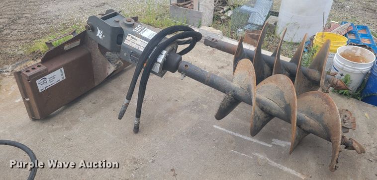 image for item DL4301 Bobcat 15C  skid steer auger