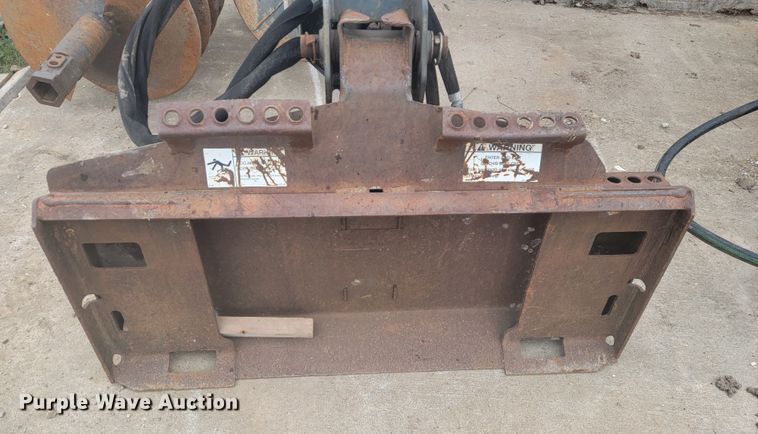 image for item DL4301 Bobcat 15C  skid steer auger
