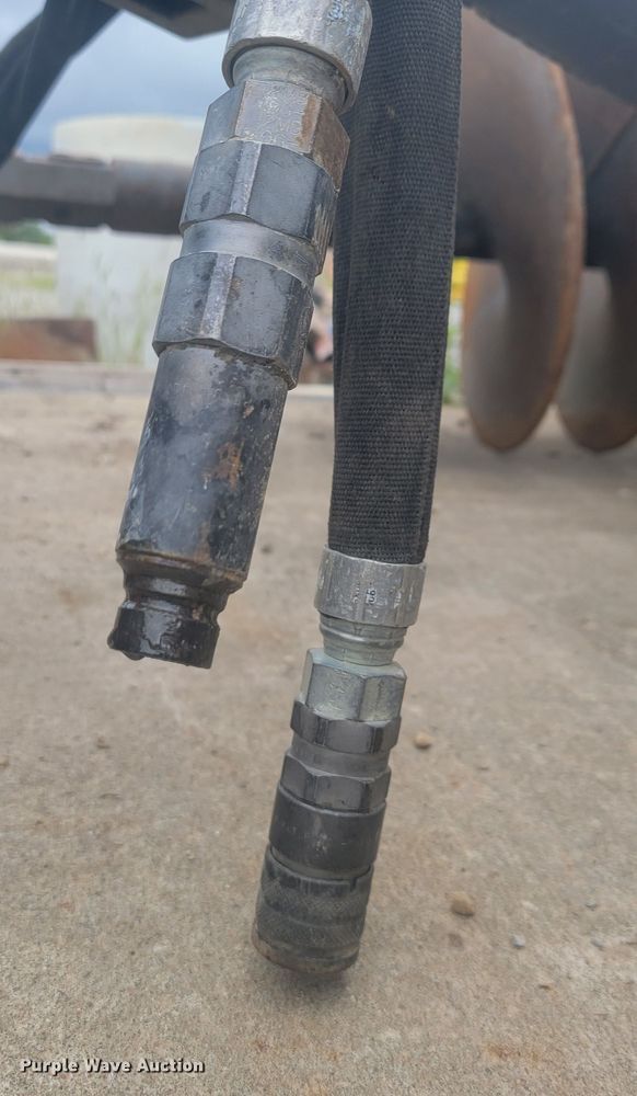 image for item DL4301 Bobcat 15C  skid steer auger