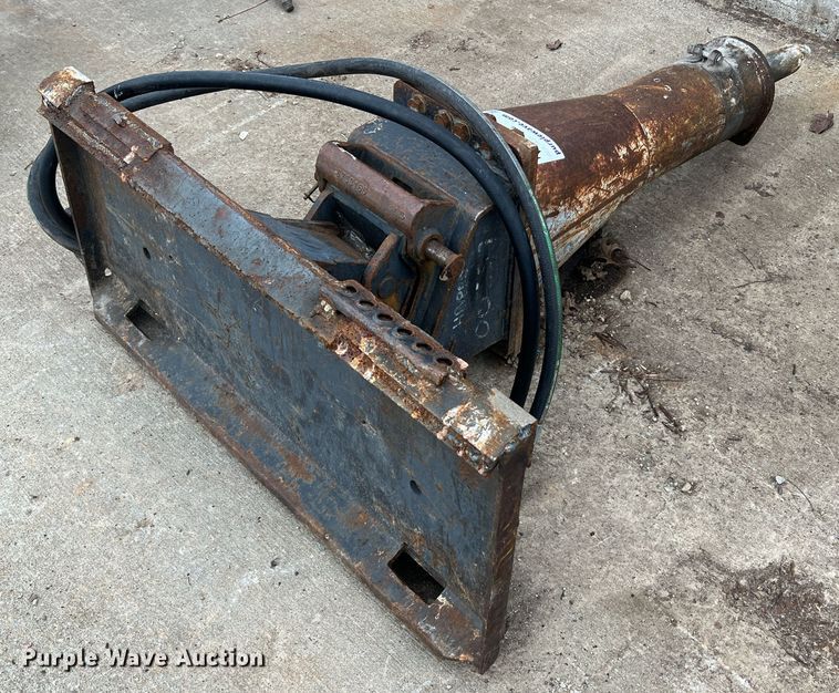 image for item DL4302 Bobcat  skid steer breaker