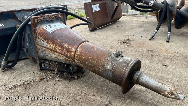 image for item DL4302 Bobcat  skid steer breaker