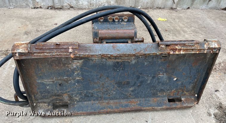 image for item DL4302 Bobcat  skid steer breaker