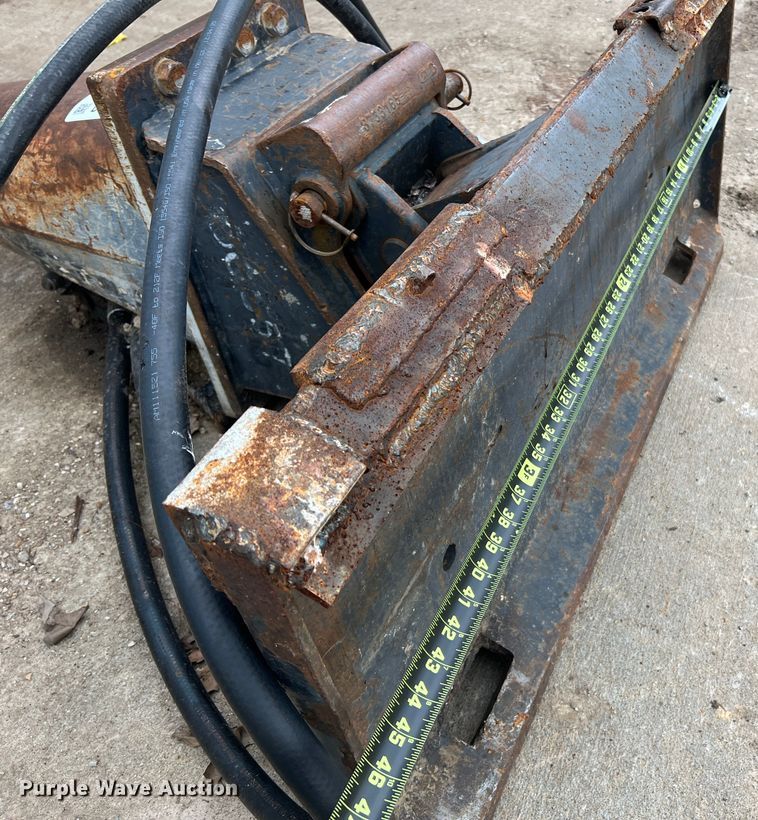 image for item DL4302 Bobcat  skid steer breaker