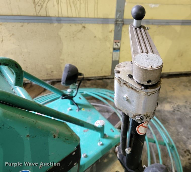 image for item DL4304 Whiteman HHNG5  power trowel