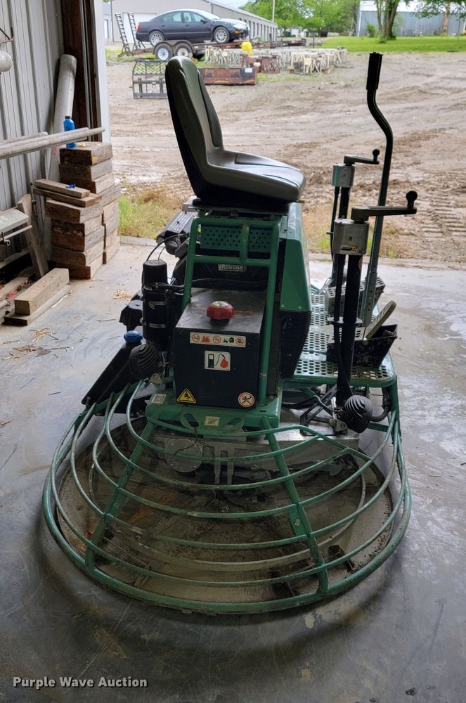 image for item DL4306 Whiteman HHNG5  power trowel