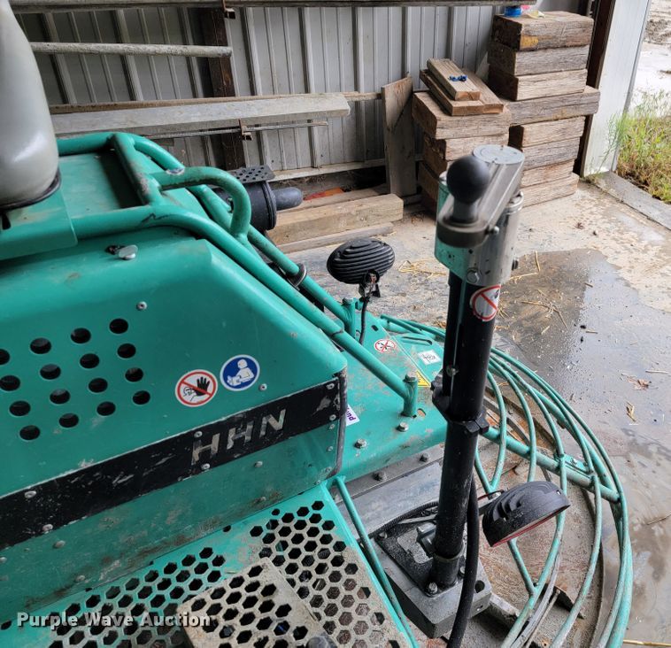 image for item DL4306 Whiteman HHNG5  power trowel