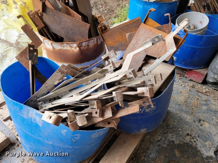 image for item DL4338 Approximately 27 steel curb face forms