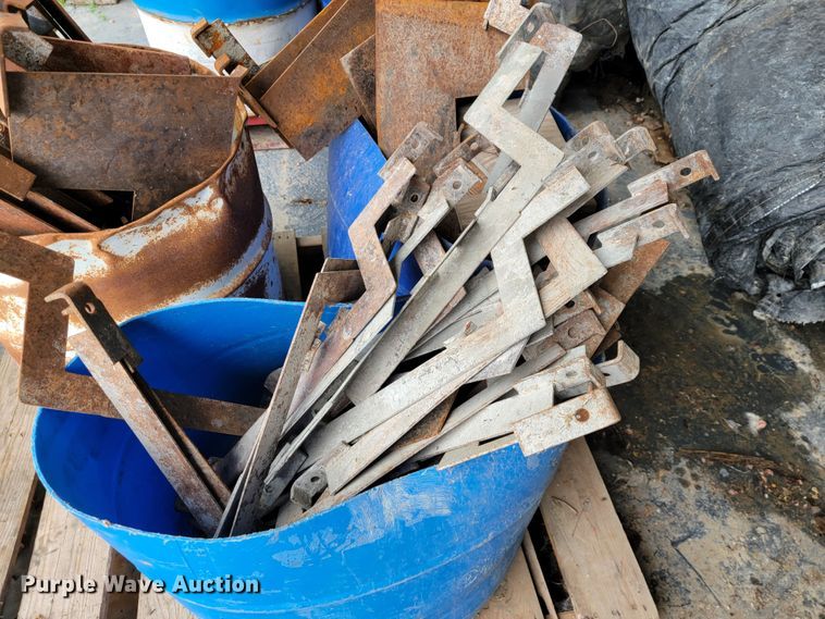 image for item DL4338 Approximately 27 steel curb face forms