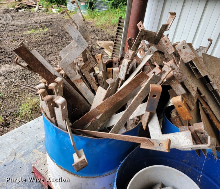 image for item DL4338 Approximately 27 steel curb face forms