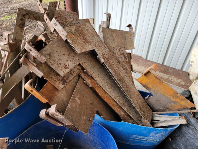 image for item DL4338 Approximately 27 steel curb face forms