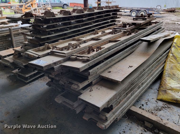 image for item DL4339 Concrete forms