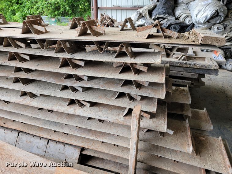 image for item DL4339 Concrete forms