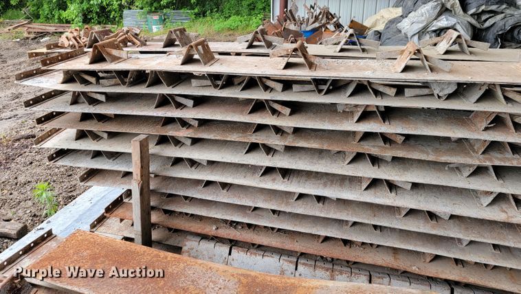 image for item DL4339 Concrete forms