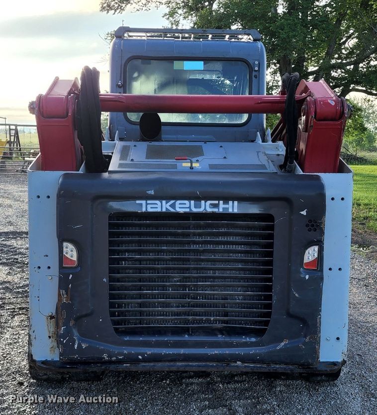 image for item DL6512 2016 Takeuchi TL12V2  tracked skid steer loader