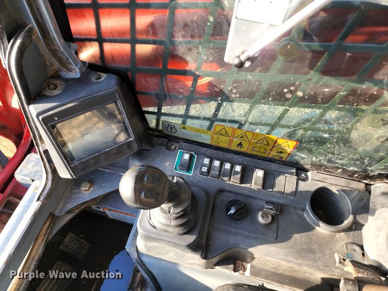 image for item DL6512 2016 Takeuchi TL12V2  tracked skid steer loader